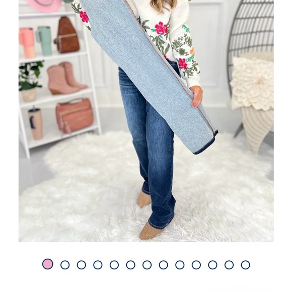 Almost new Judy blue fleece lined straight leg jeans. Sz 1 - Picture 5 of 8